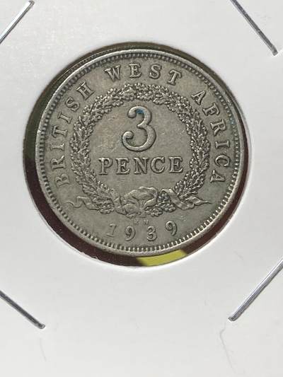 2025年第一百三十场(总第一百五十六场）外国好品纸夹散币场(免佣金) - 少见–英属西非1939年3便士(乔治六世时期，KN标金斯诺顿厂造)