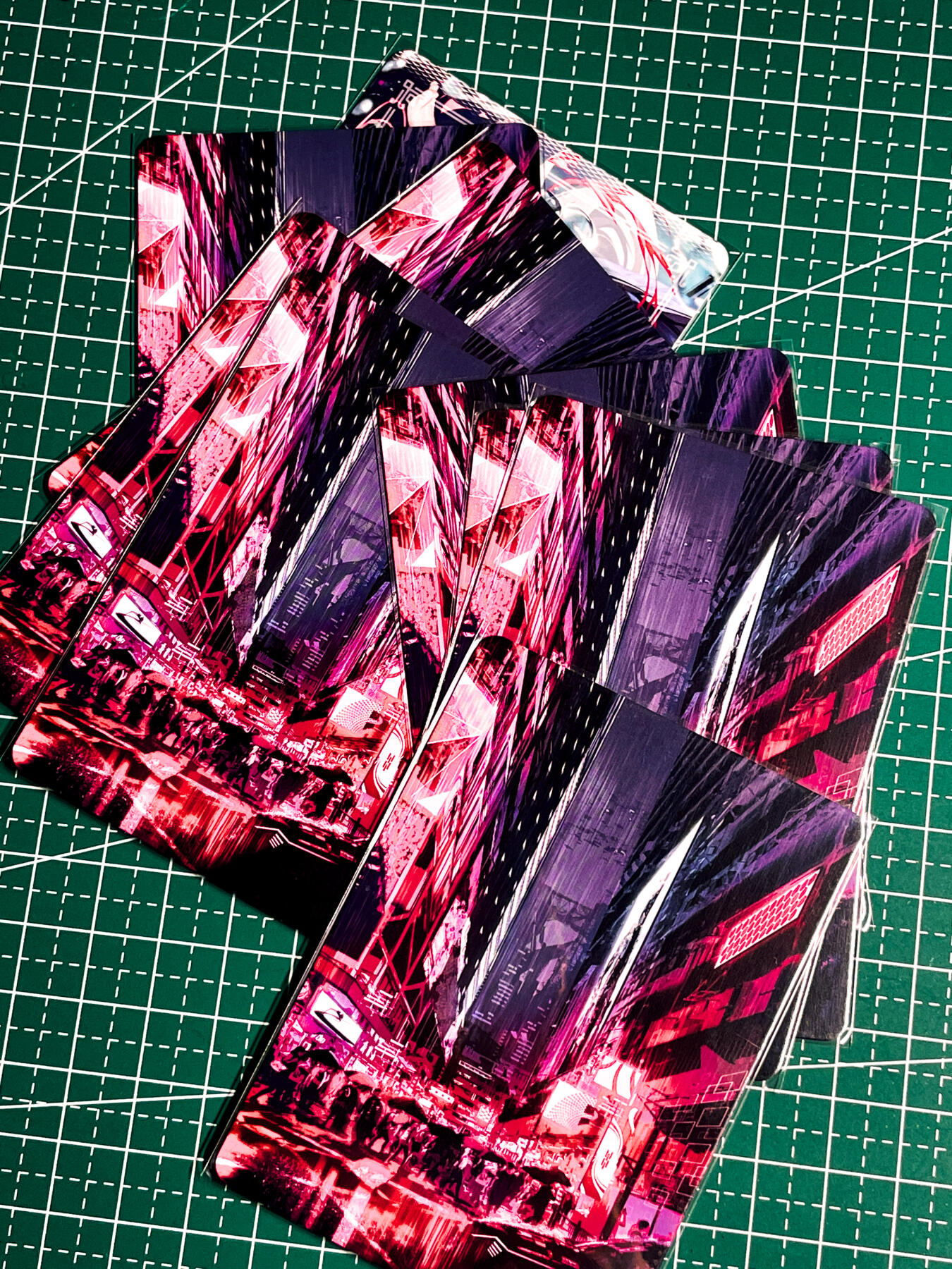 显眼宝36期 11月14日晚22:00截拍 佣金1起 可寄存～ 机械姬 9张一套 很帅气  彩闪工艺  63*88