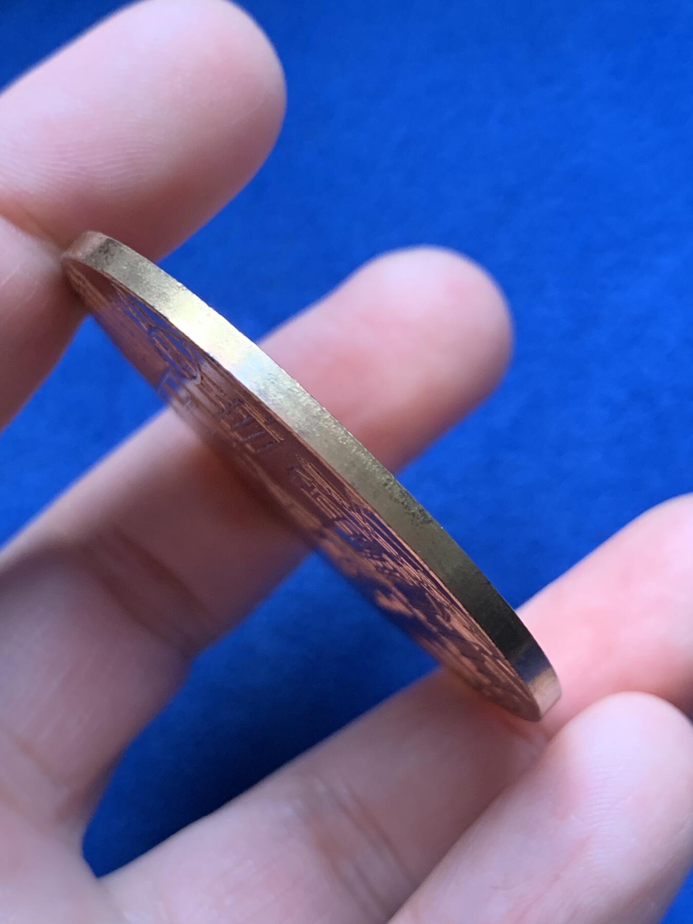 《竞宝斋》第440场 周日，周一，周二 3场连拍 （全场包邮） 东德波茨坦区议会镀金铜章，41.45g，50mm