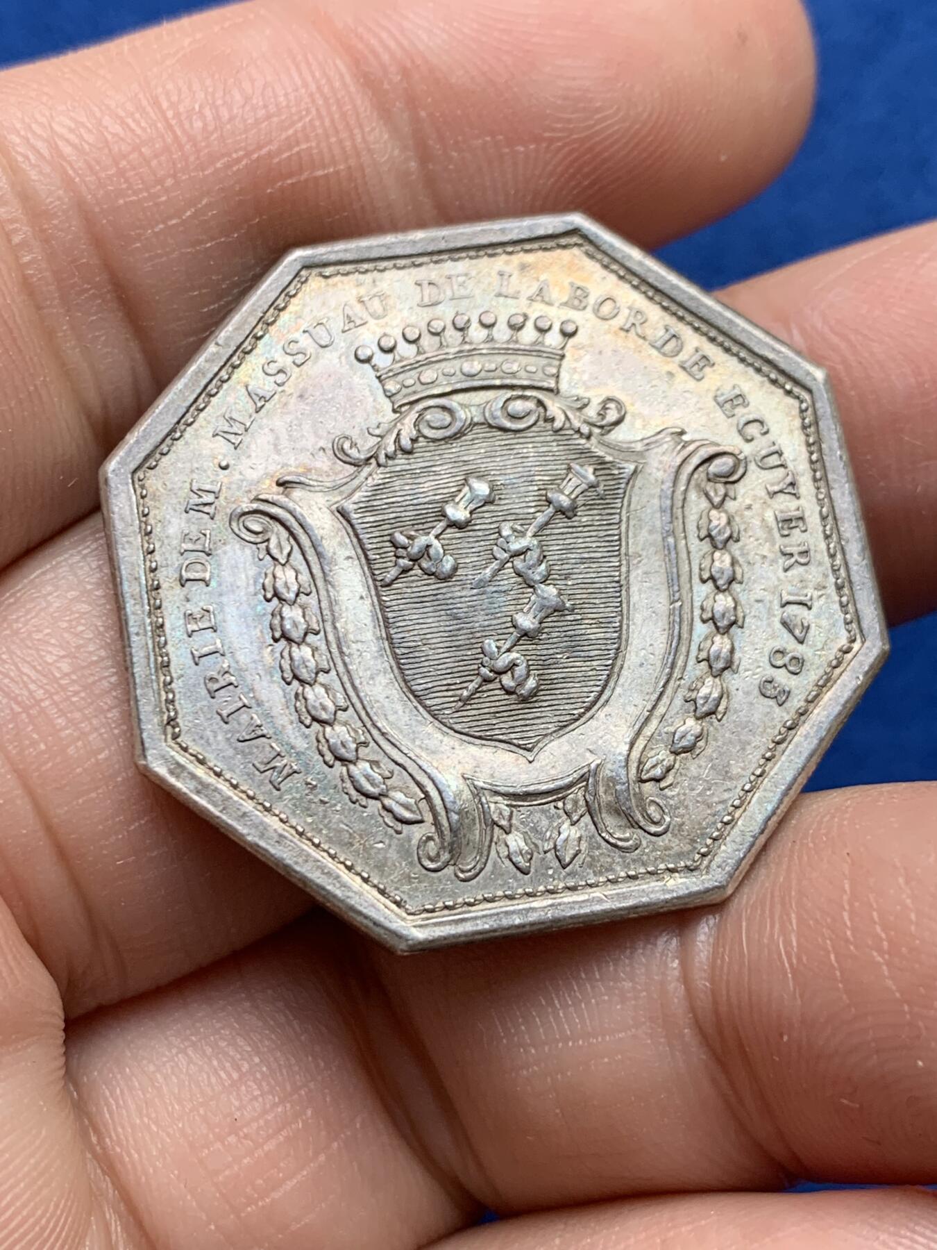 《竞宝斋》第440场 周日，周一，周二 3场连拍 （全场包邮） 法国奥尔良市政厅八角银质代币，12.95g，32.6mm，早期无边铭