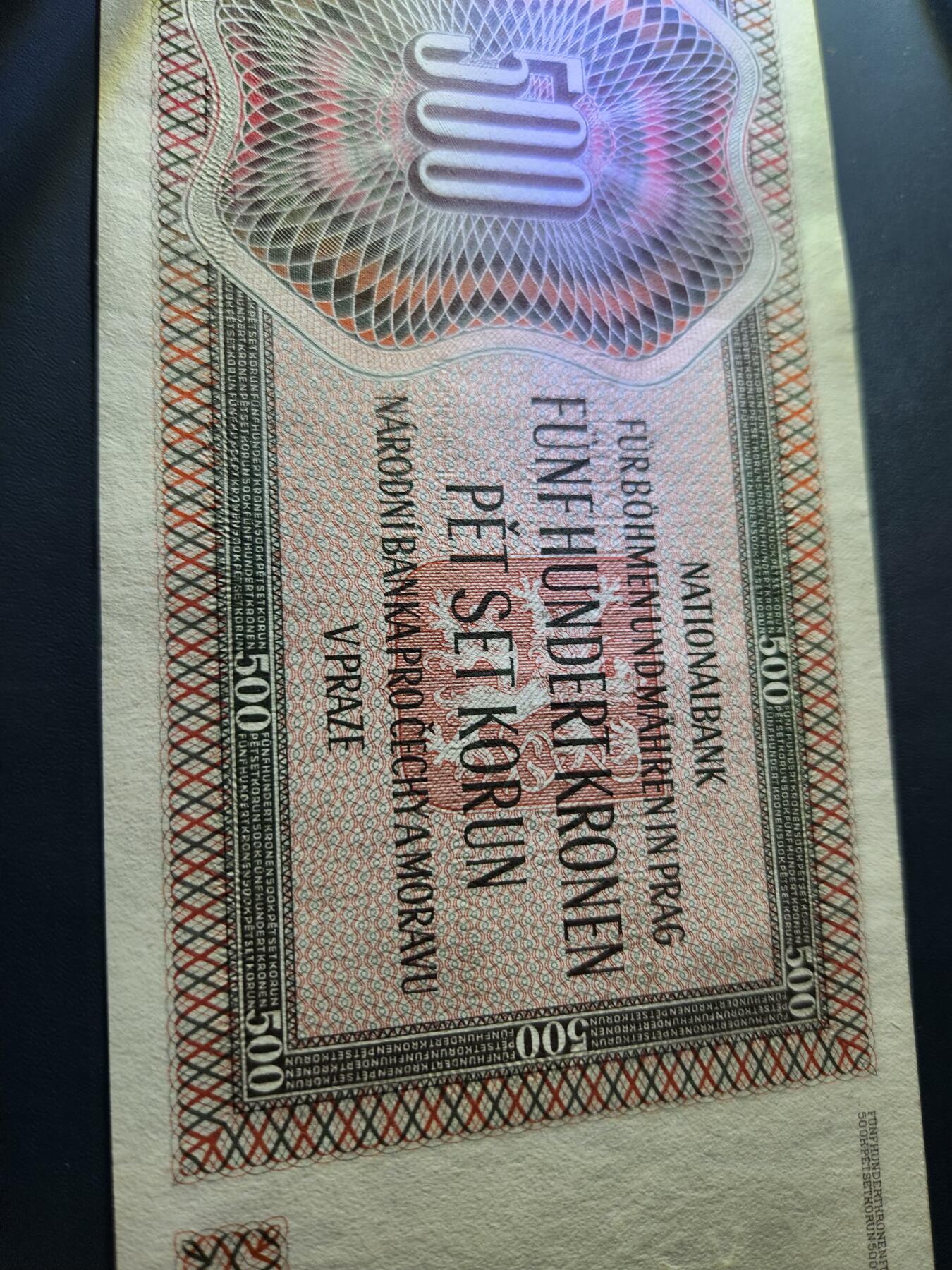 11月19号晚上8点 外国纸币自动截拍第61场 波西米亚和摩拉维亚1942年500克朗基本新的 有点胶