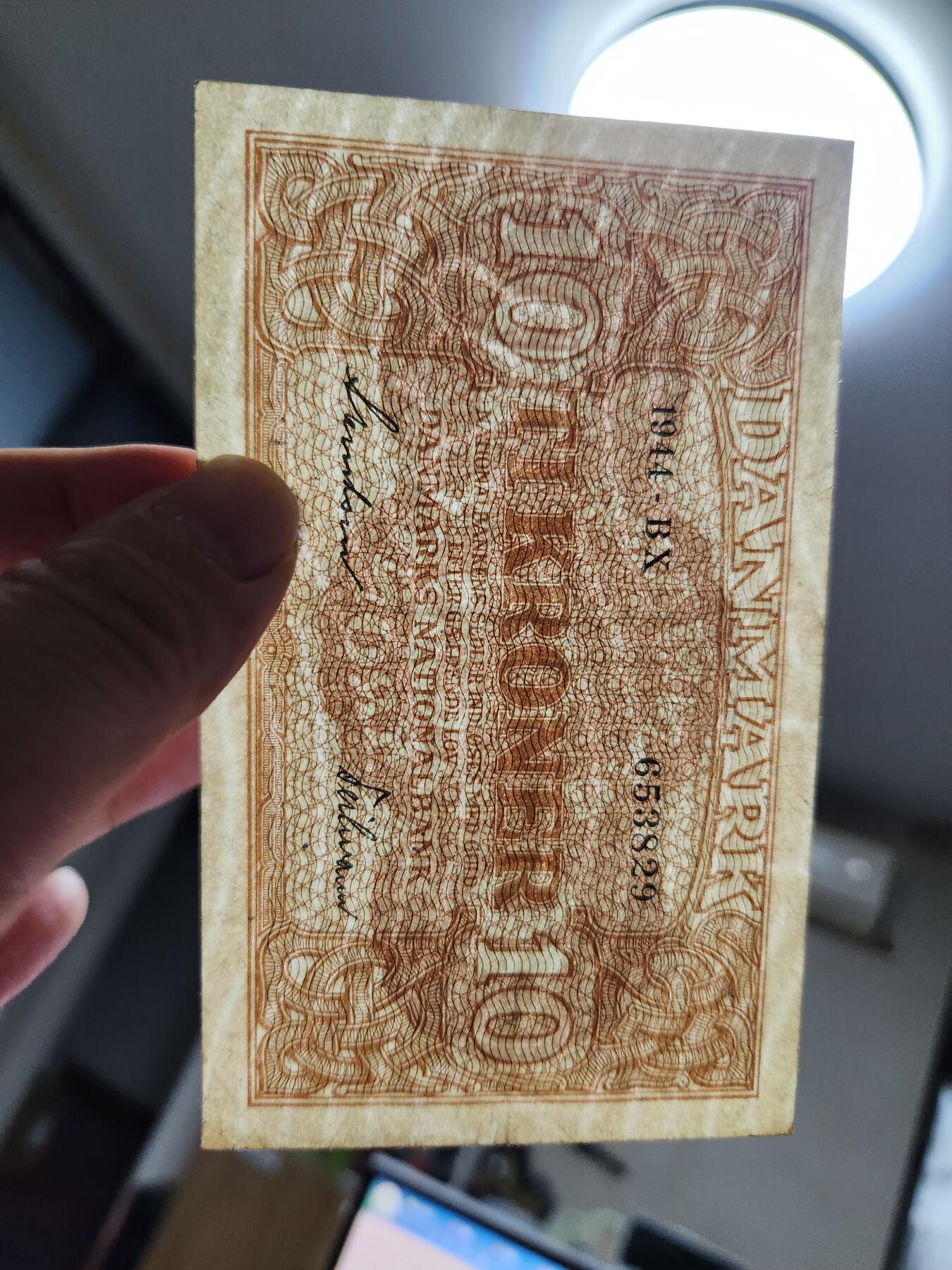 11月19号晚上8点 外国纸币自动截拍第61场 丹麦1944年10经典纸币美品