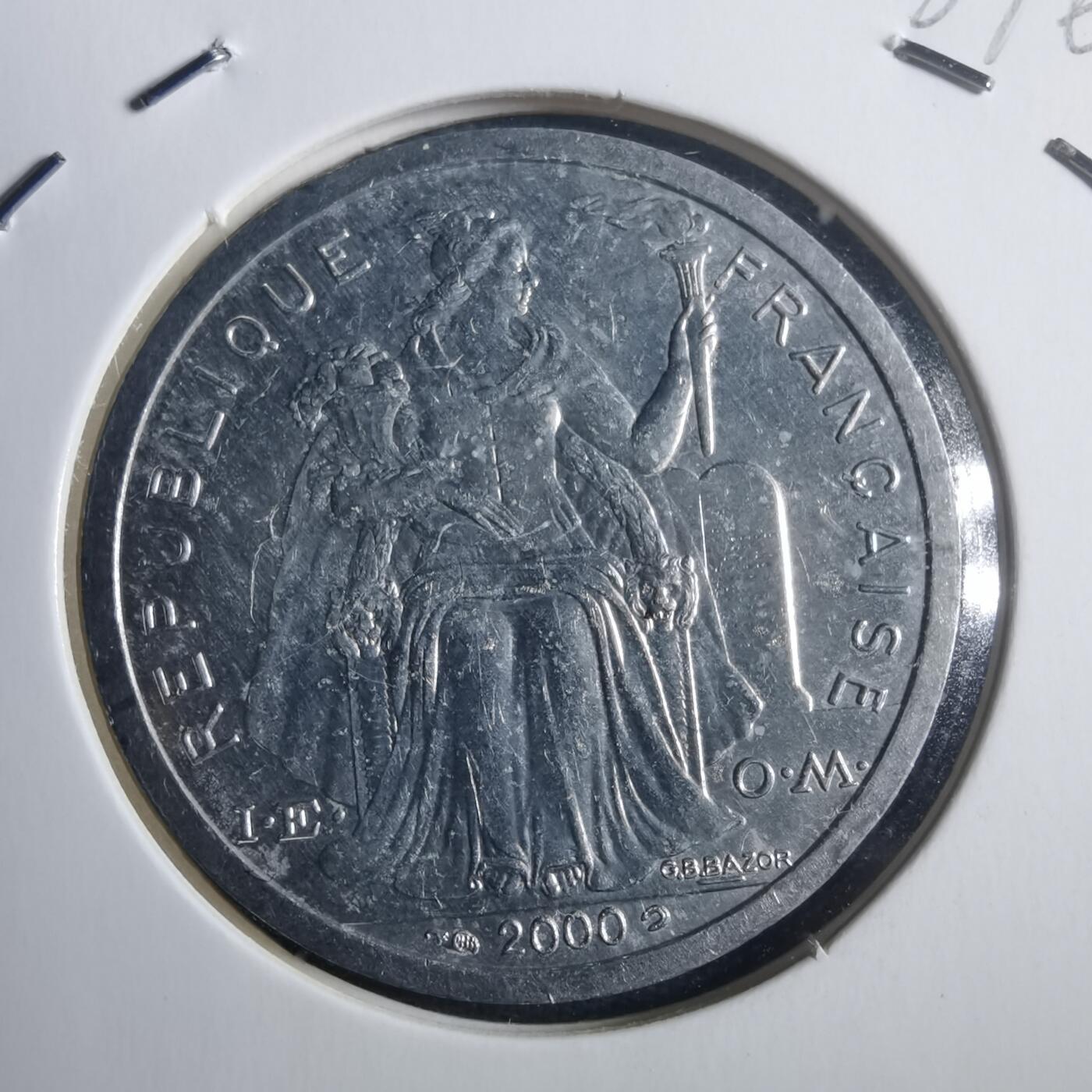 沼泽如烟--第907场 法属波利尼西亚2000年2法郎