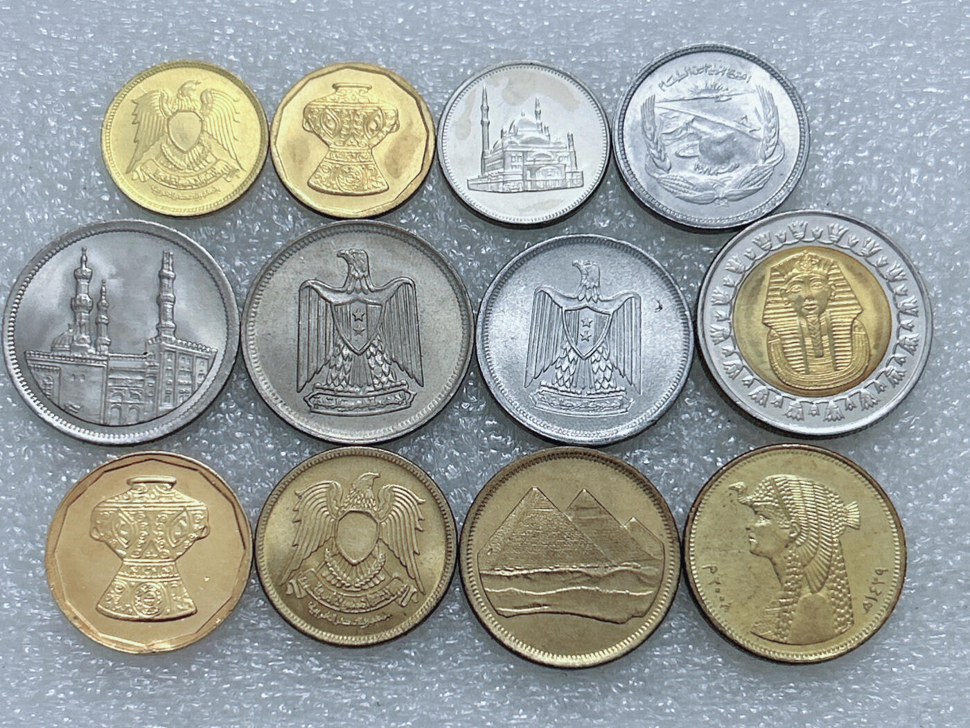 第一海外回流一元起拍收藏 散集专场  第269期 埃及不同版本硬币12枚 原光品