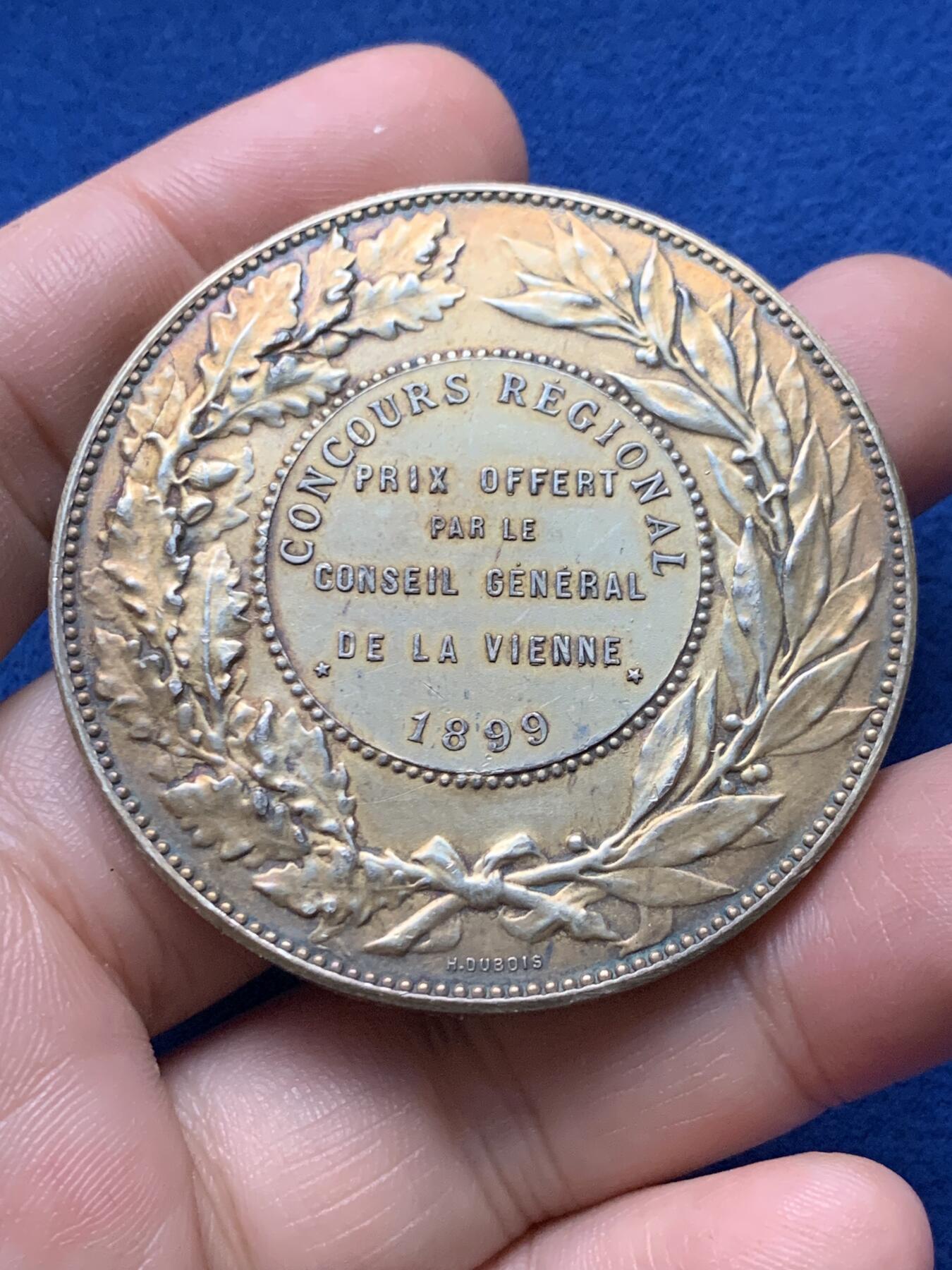 《竞宝斋》第440场 周日，周一，周二 3场连拍 （全场包邮） 法国D.Dupuis玛丽安娜 维埃纳地区马术比赛镀金银章，66.5g，50.2mm，丰饶角边铭