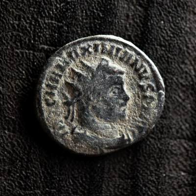 【良泉】第41期【自动场】11月27日晚19.30点开拍！86组，西方古代钱币专场 - 公元285-295年【古罗马】马克西米安，奥勒良尼安洗银币，2.35克