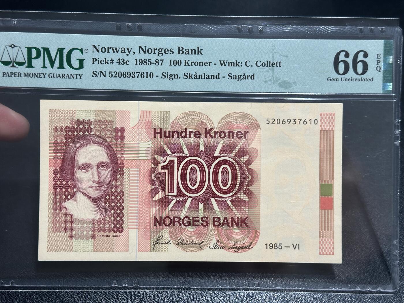 《外钞收藏家》第五百八十六期（品种丰富、精品多）（本平台长期征集拍品、欢迎藏友们联系合作） 1985年挪威100克朗 PMG66