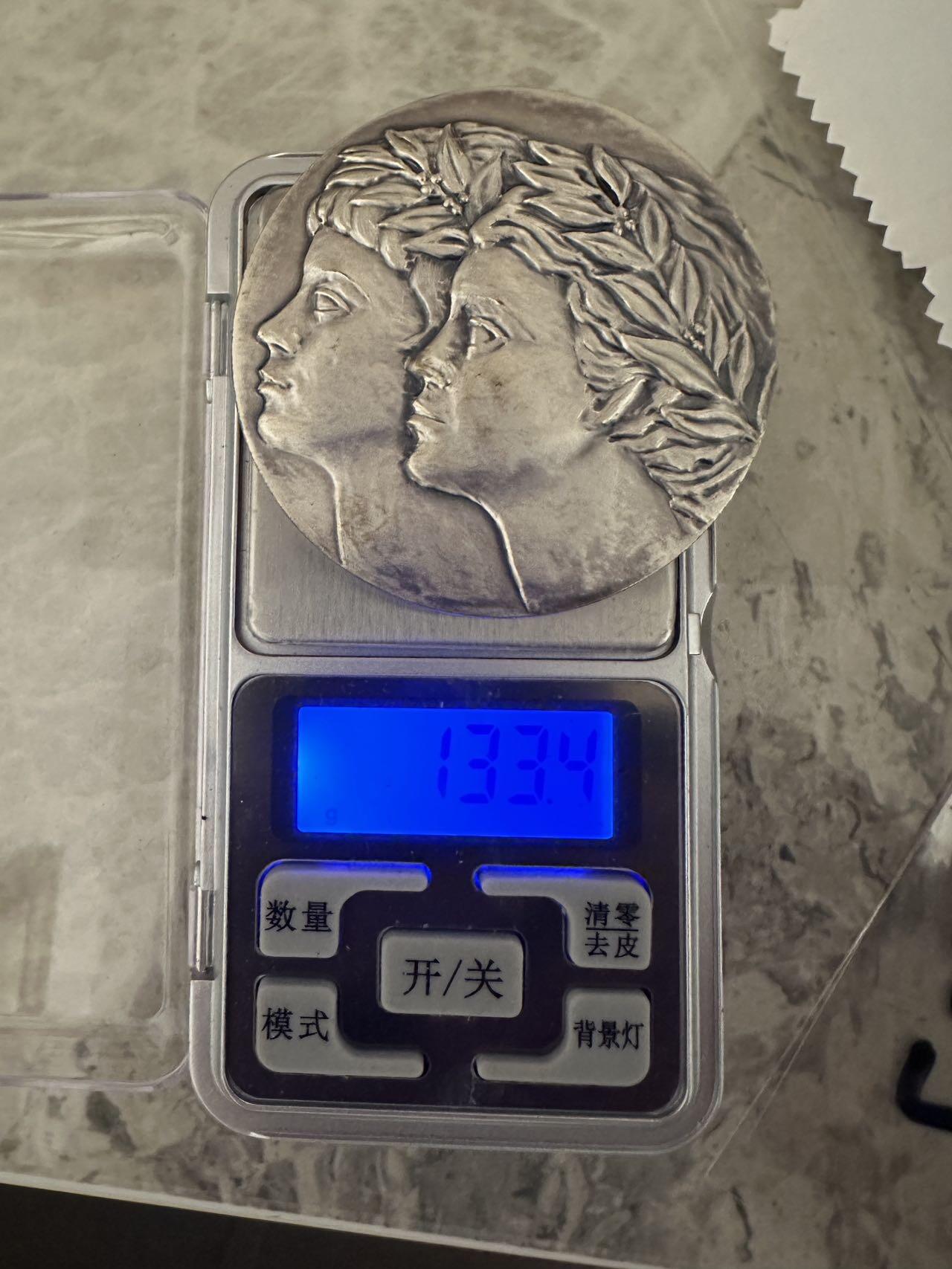 蒂克钱币-第48场日本章牌专场 日本 文部省 技能认定章 61mm 133g 绒布盒