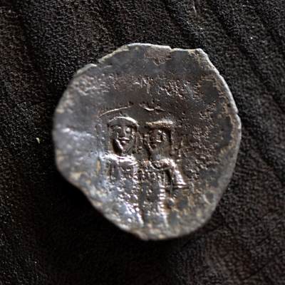 【良泉】第41期【自动场】11月27日晚19.30点开拍！86组，西方古代钱币专场 - 公元1204-1261年【十字军】【拜占庭-拉丁统治】 碟形币，2.41克