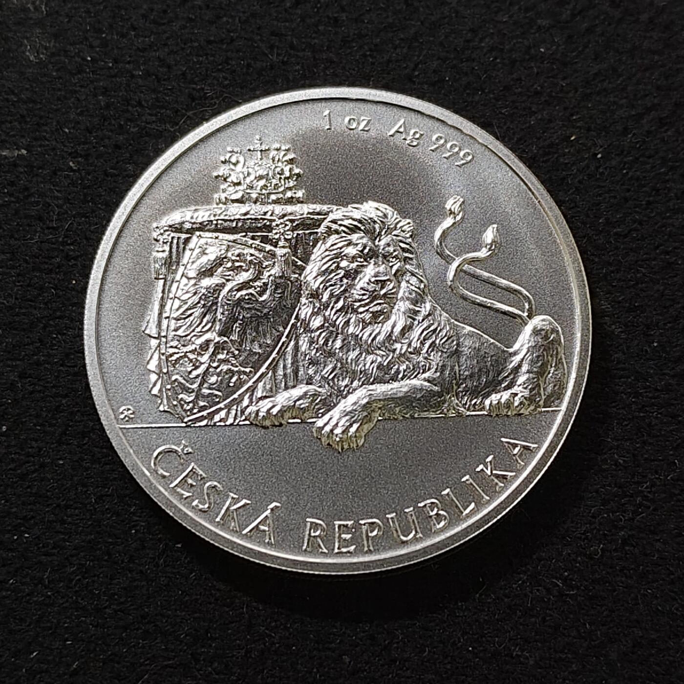 【全场包邮】纯粹捡漏拍479场（免费代拍第16场） 纽埃2018年2元捷克雄狮1盎司（37毫米31.1克）999纯银币