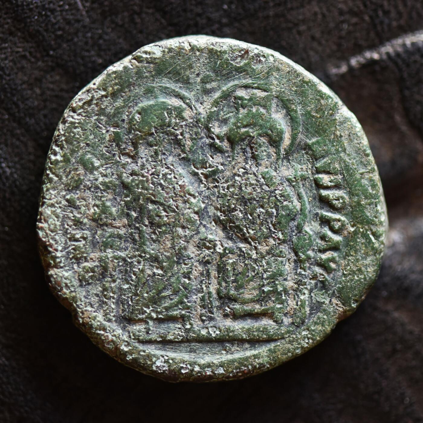 【良泉】第41期【自动场】11月27日晚19.30点开拍！86组，西方古代钱币专场 14.55克，公元565年 【拜占庭】 查士丁二世和皇后索菲亚（【少见】在位第一年）君士坦丁堡造币厂，40努米大铜币