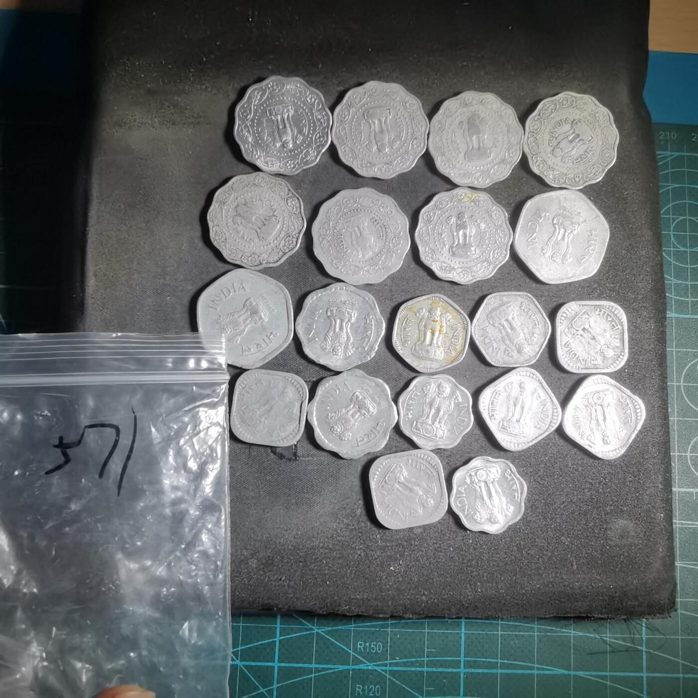 沼泽如烟--第906场 印度22枚