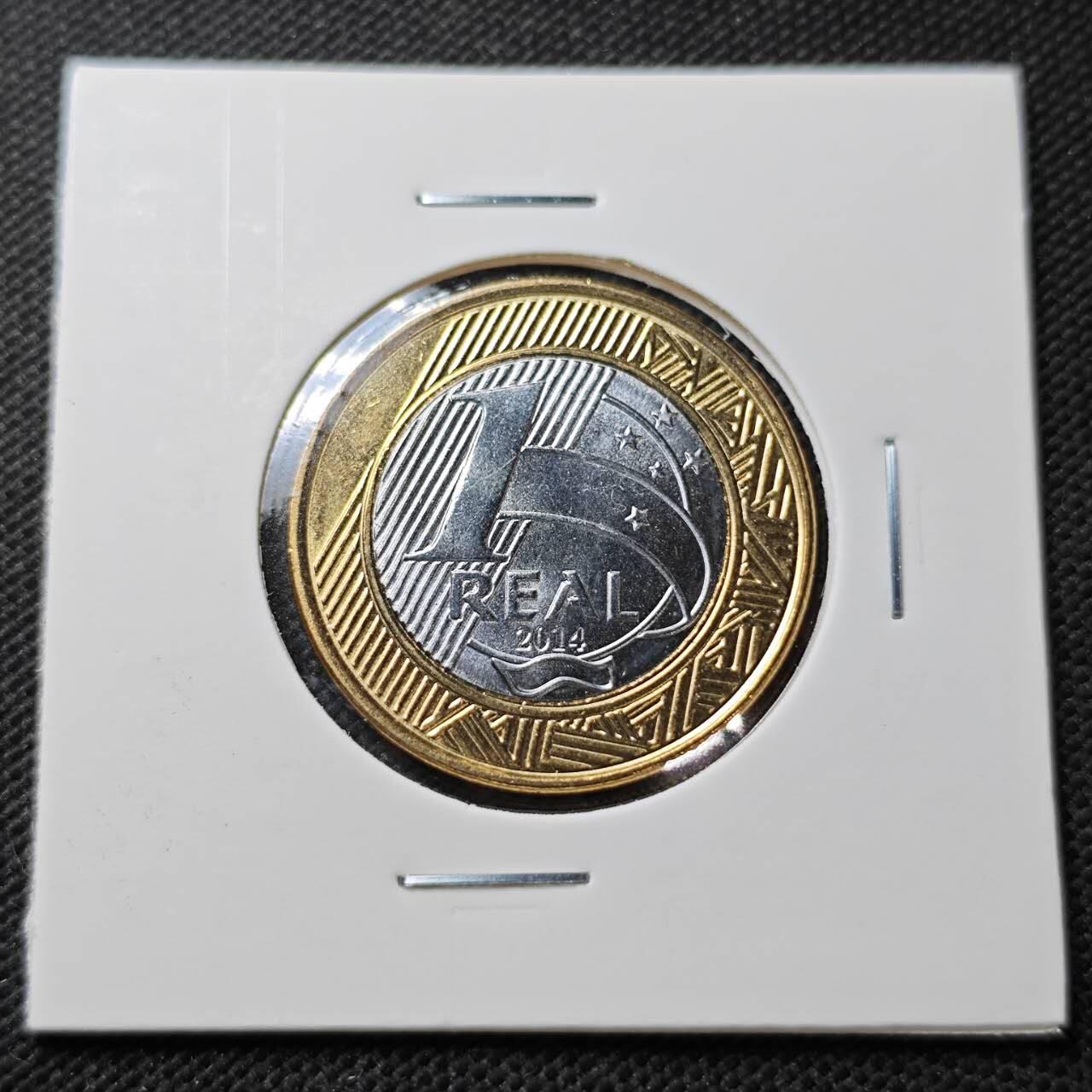 KK钱币收藏小铺  第373场  2月预留时间 周末发货  巴西1瑞尔双色币纪念币