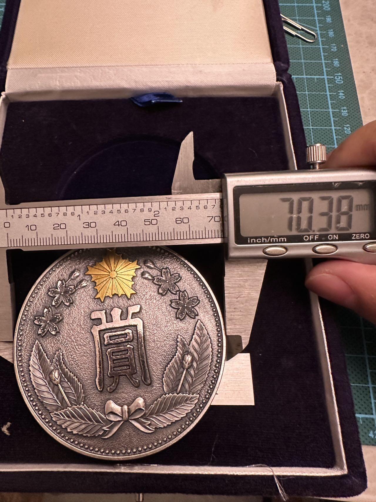 蒂克钱币-第48场日本章牌专场 日本 长野县警察本部 纪念章70mm 174g 大绒布盒