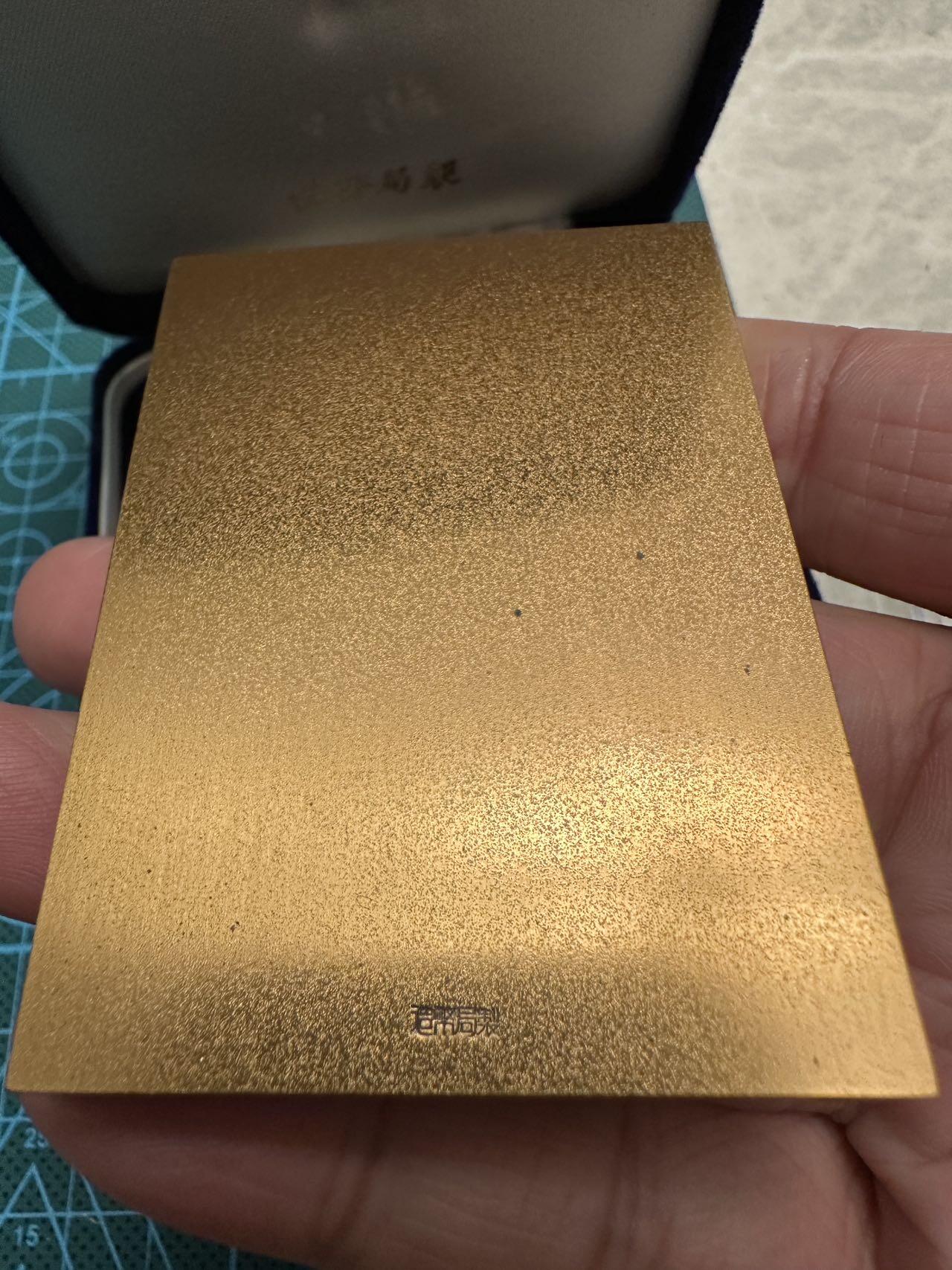 蒂克钱币-第48场日本章牌专场 日本造币局制 能面纪念黄铜章 70*50mm 213g 绒布盒