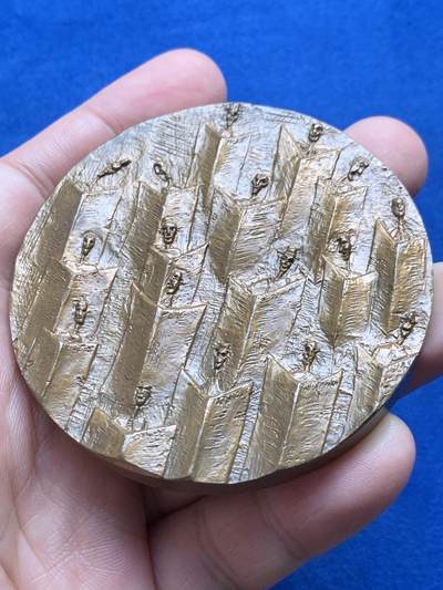 《竞宝斋》第440场 周日，周一，周二 3场连拍 （全场包邮） - 法国1966年《费加罗报》创刊百年纪念铜章 直径72.5mm 重量197g 丰饶角铜标