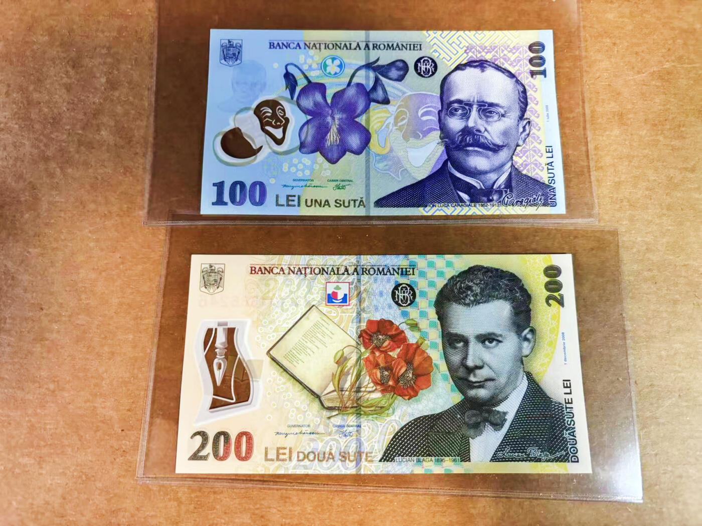 【Blue Auction】世界纸币精拍第752期——18级TOP拍卖/信誉/品质/专业/高效💫 【一组2张】罗马尼亚 100-200雷 塑料钞 全新UNC