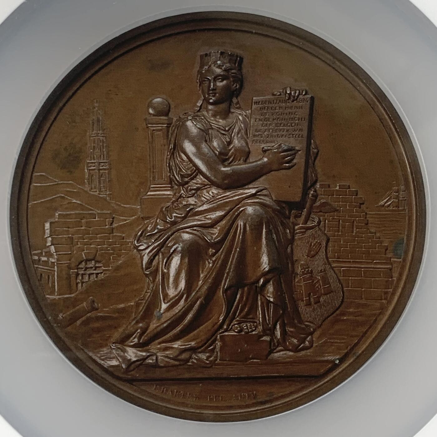 掌中浮雕-藏着的欧洲第042场 NGC MS64 : 1874年比利时王室访问安特卫普铜章，73mm，F. Baetes.，背面头像分别为国王利奥波德二世、王后玛丽·亨利埃特和公主路易丝