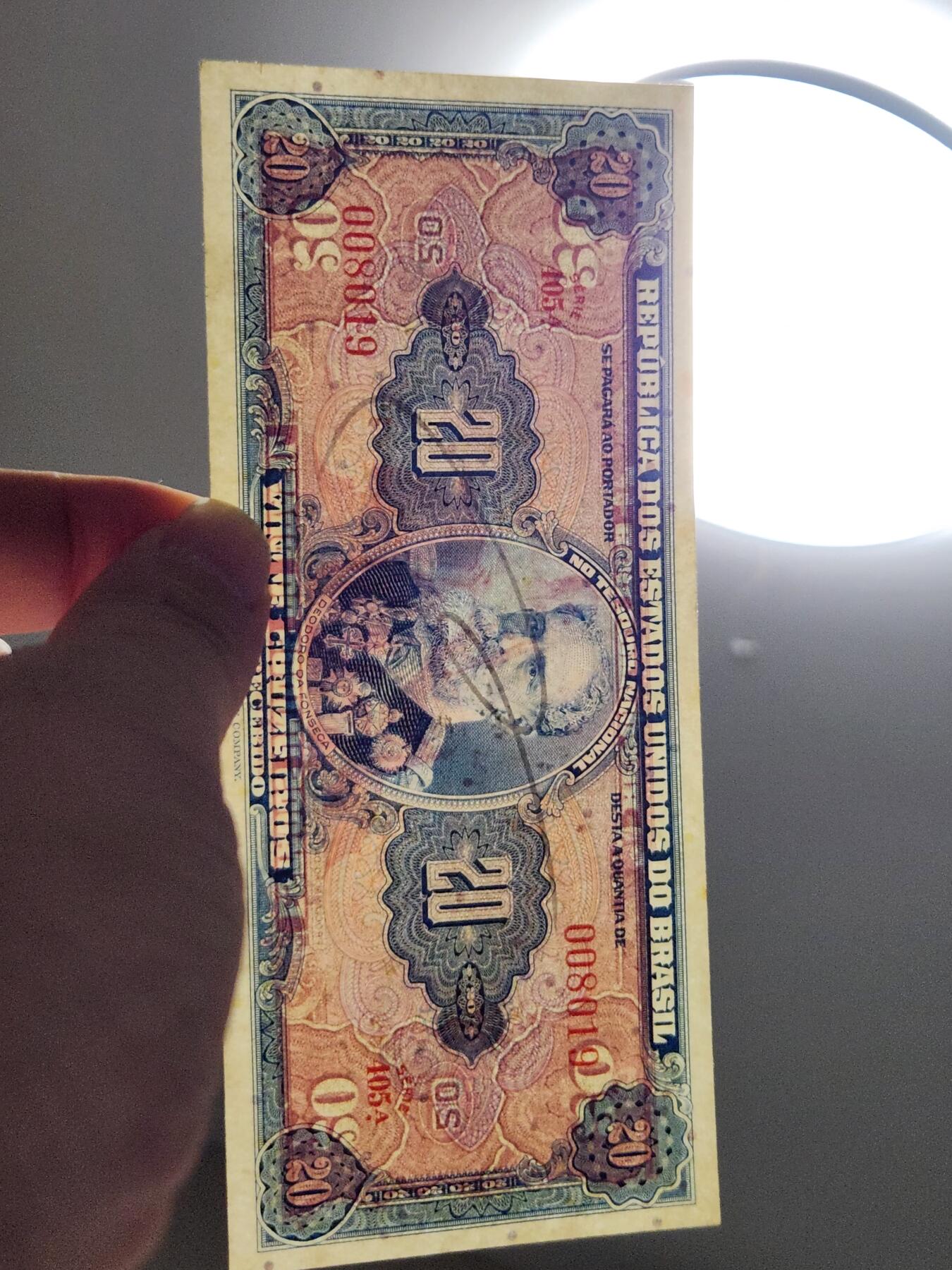 11月21号晚上8点 外国纸币自动截拍第61场 手签版 巴西1943年20克鲁塞罗 曼努埃尔·丰塞卡 共和国宣言 新品轻微黄