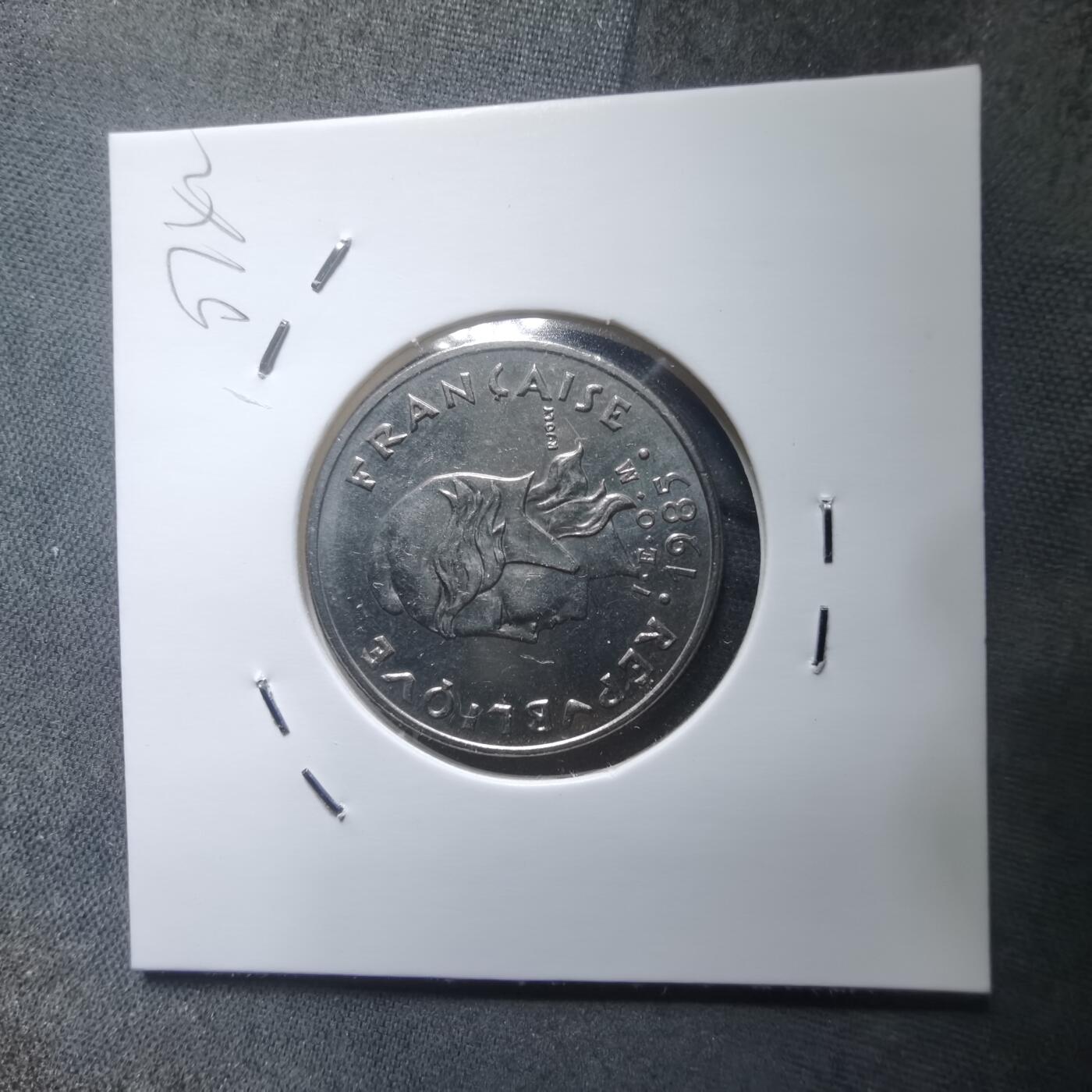 沼泽如烟--第907场 法属波利尼西亚1985年10法郎