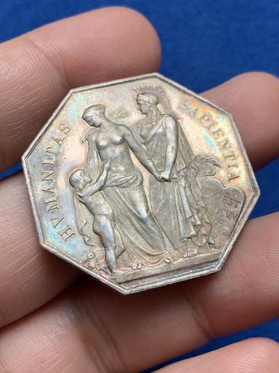 《竞宝斋》第440场 周日，周一，周二 3场连拍 （全场包邮） - 法国公证人协会八角银章，36MM，19.68克，丰饶角边铭，各状态都不错