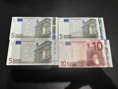 《外钞收藏家》第五百八十六期（品种丰富、精品多）（本平台长期征集拍品、欢迎藏友们联系合作） - 一签5欧元3张3个国家+一签10欧元一起 全新UNC