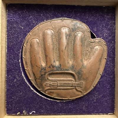 蒂克钱币-第48场日本章牌专场 - 日本昭和6年 棒球联盟 老铜章61mm 130g 木盒无盖