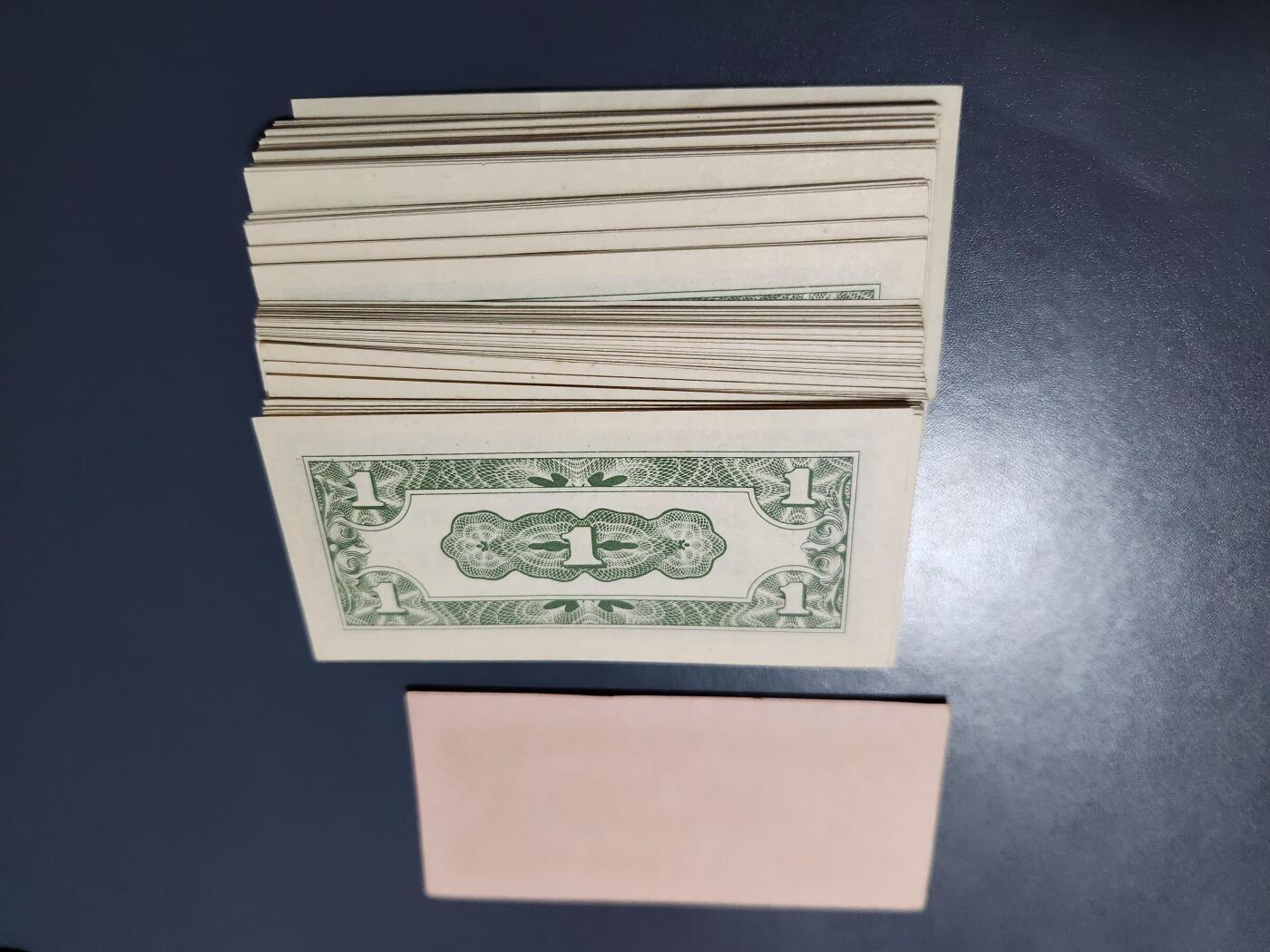 11月19号晚上8点 外国纸币自动截拍第61场 菲律宾军票1分。全新原刀100张