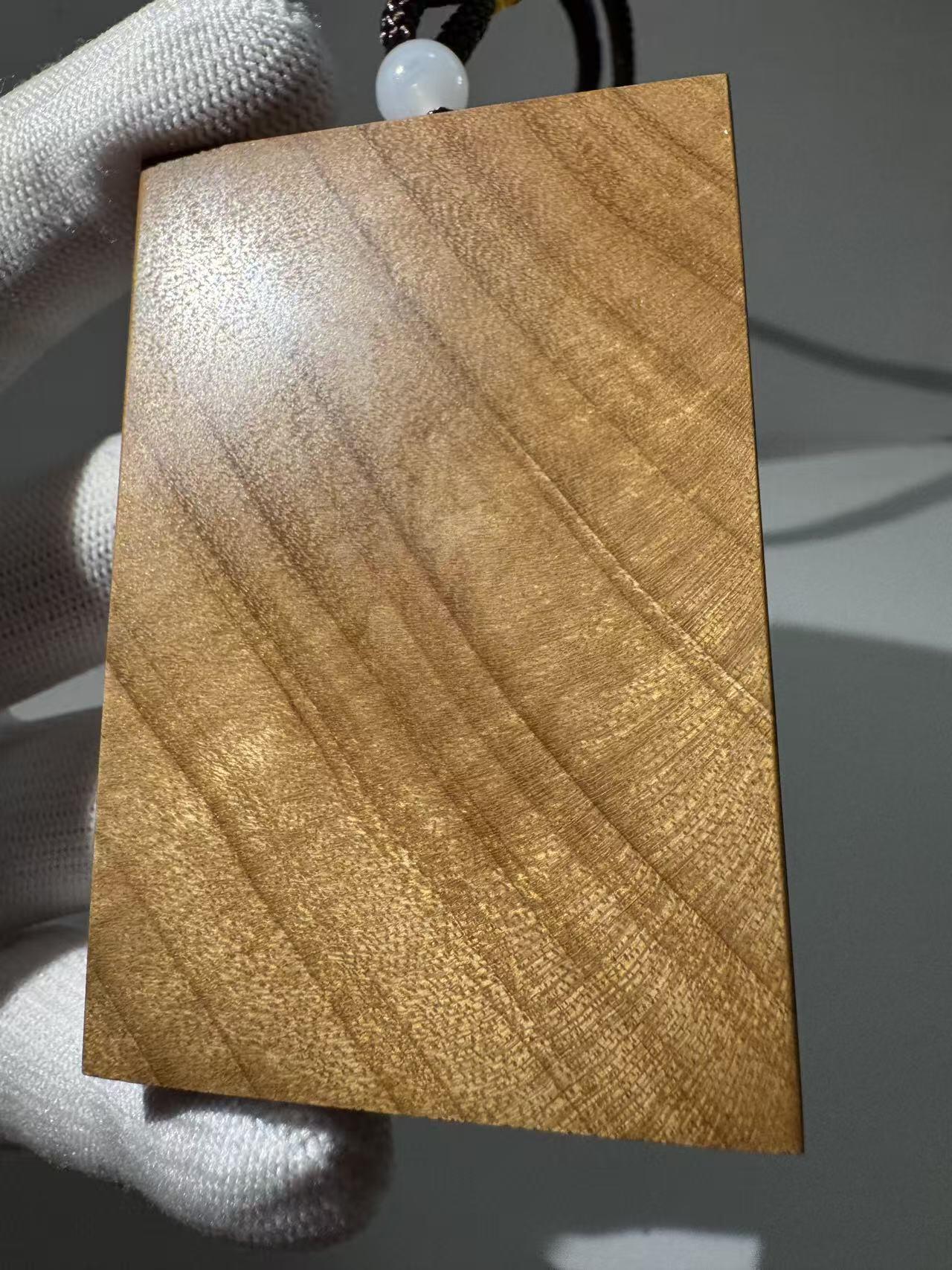 零元拍：L001金丝楠牌子，香喷喷的小金砖，金光闪闪，4.8/7/1.4 CM