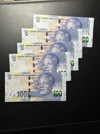 九十场（大更新） - 南非100兰特，5连号！品相un c，尾88！荧光漂亮 ！