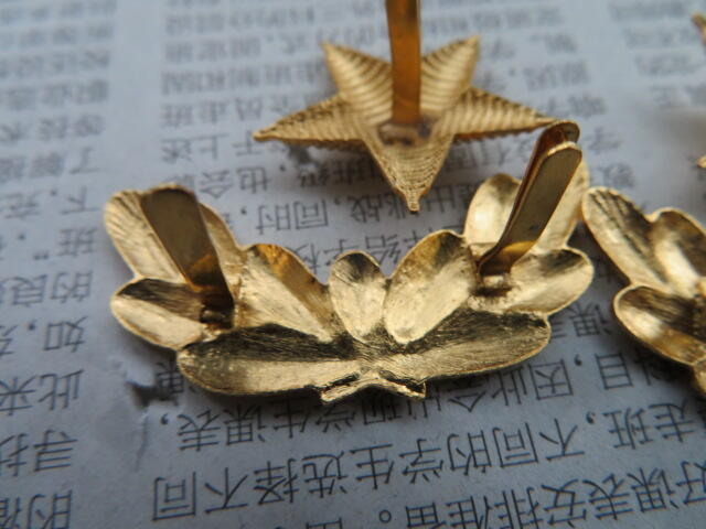 09--87早期武警将军肩章星星一对松枝一付（铜皮材质，松枝无背纹版）