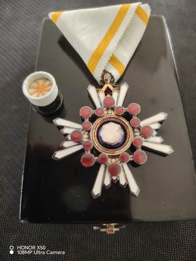 城南花开82场 - 五等瑞宝带盒略