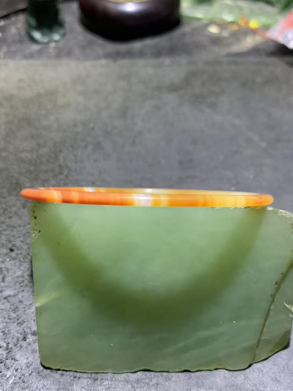 精美缠丝玛瑙条镯一只