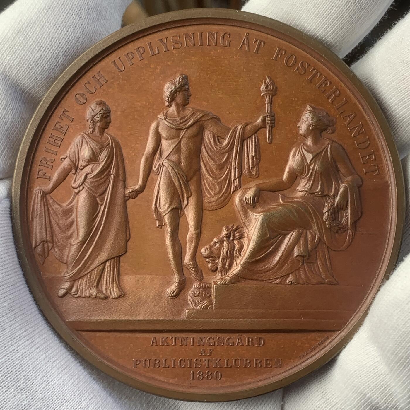 掌中浮雕-藏着的欧洲第042场 1880年瑞典社会评论家拉尔斯•约翰•西塔铜章 ，78mm，女雕模师L.ahlborn雕刻，罕见