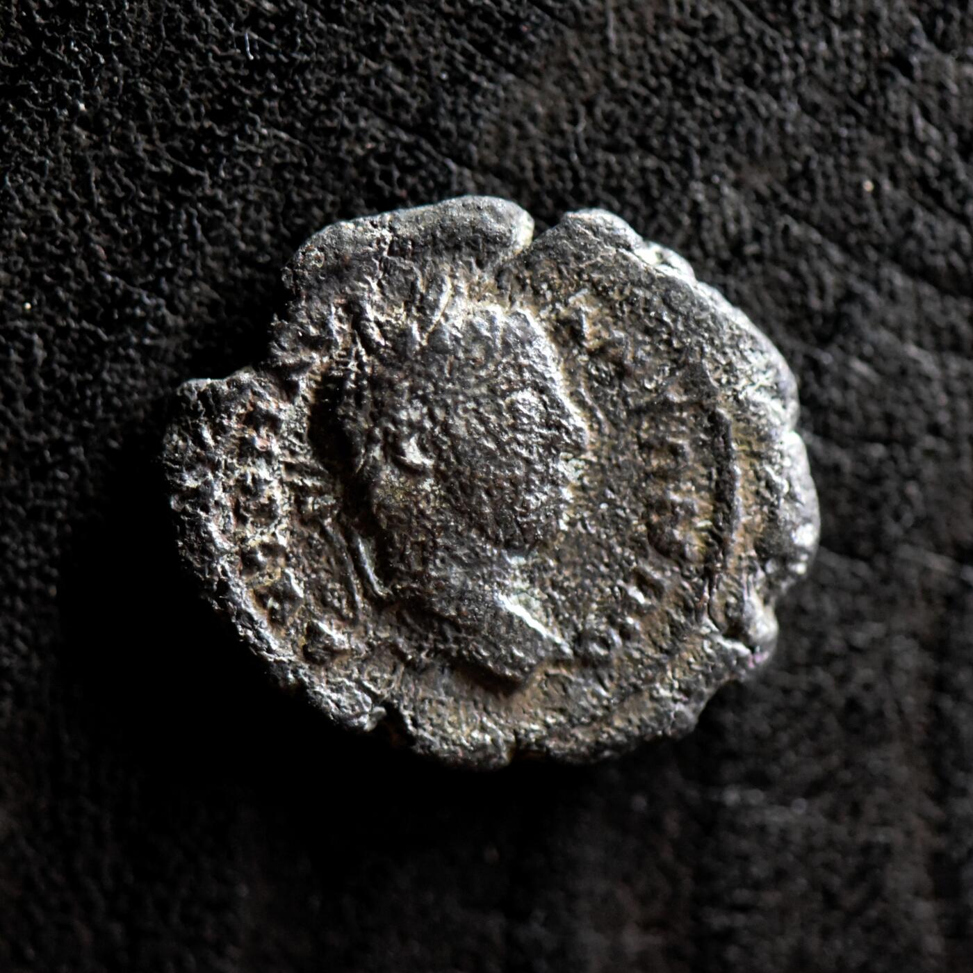 【良泉】第41期【自动场】11月27日晚19.30点开拍！86组，西方古代钱币专场 【古罗马·行省】【马恰诺波里斯】公正女神狄凯俄绪涅小铜币，2.63克