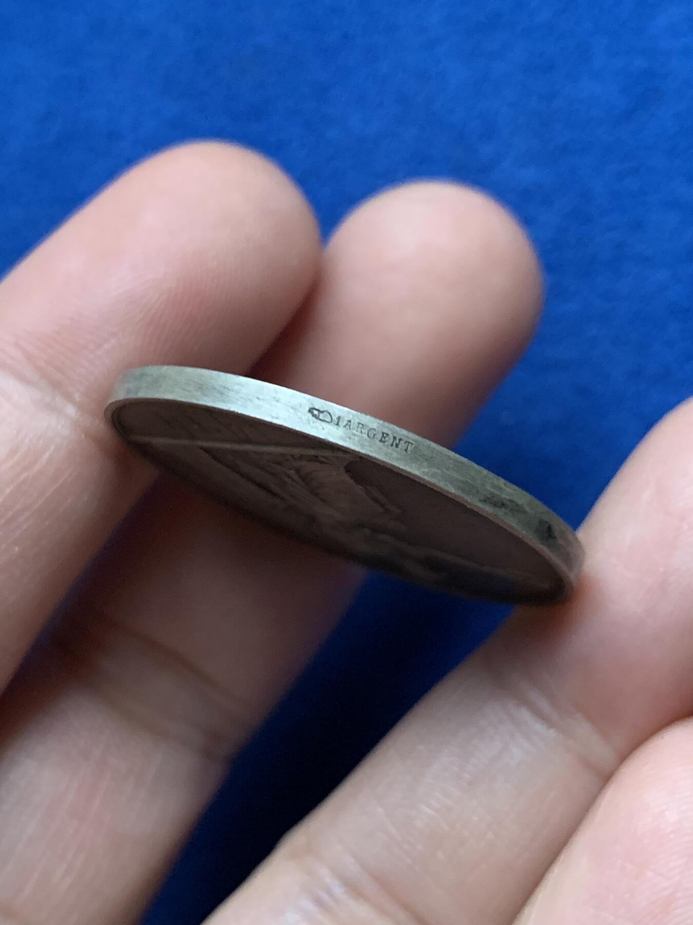 《竞宝斋》第440场 周日，周一，周二 3场连拍 （全场包邮） 法国 雅典娜递花环坐像银章 32.2mm 16.35g