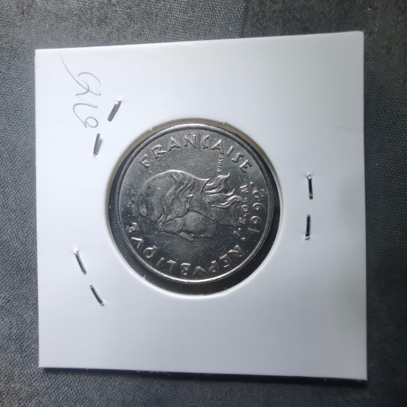 沼泽如烟--第907场 法属波利尼西亚1992年10法郎