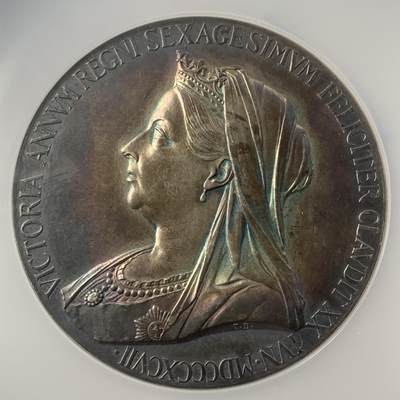 掌中浮雕-藏着的欧洲第042场 - NGC MS61 : 1897年英国女王登基60周年纪念银章, 55mm, 五彩包浆