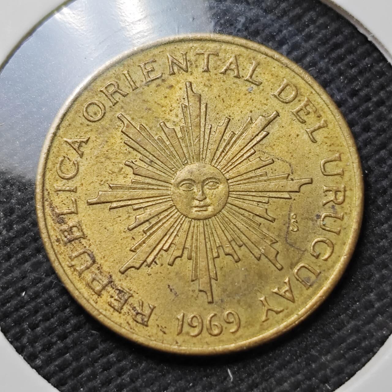 KK钱币收藏小铺  第373场  2月预留时间 周末发货  乌拉圭5比索铜币