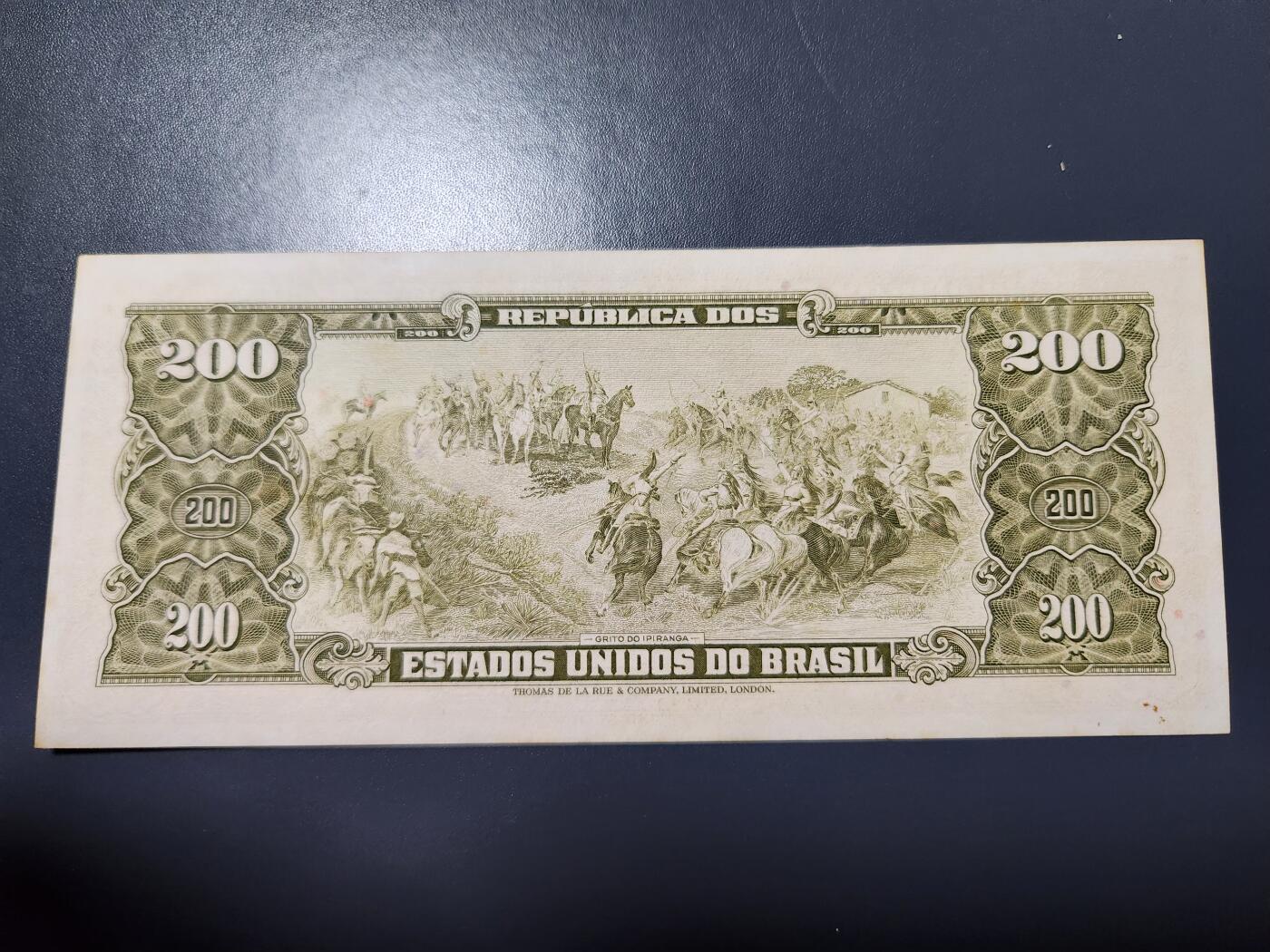 11月21号晚上8点 外国纸币自动截拍第61场 巴西1960年200克鲁塞罗 绿色 近新