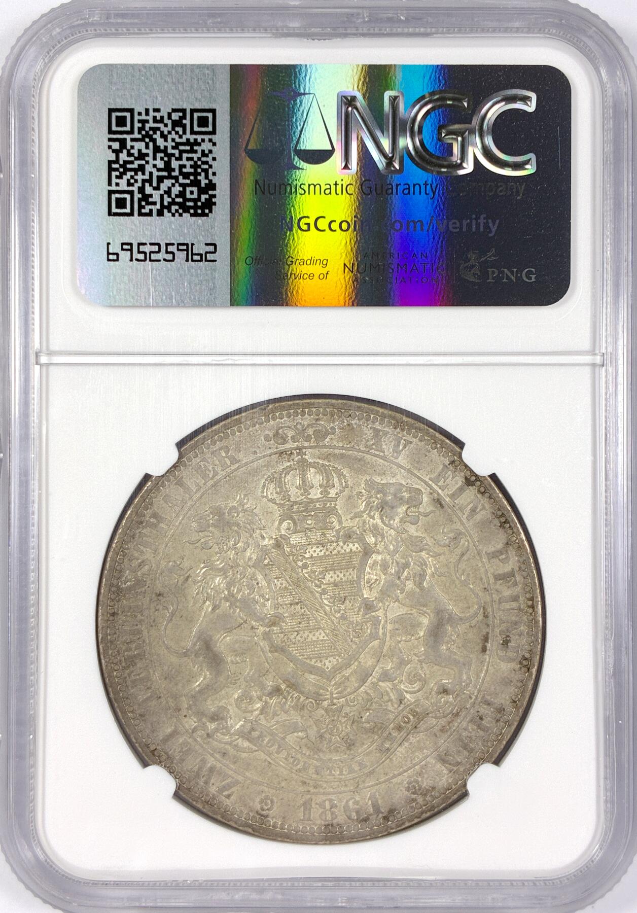 【雨安】【世界币章116期-评级币专场】2025-11-22 周六 19:30 保真【直播拍卖】 [评级德国] Germany 德国 德意志 2泰勒 Saxony萨克森 Thun.347 KM#1215 (1861) 约翰.双狮 1861年  NGC-AU58