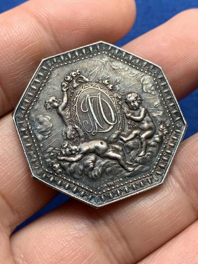 《竞宝斋》第440场 周日，周一，周二 3场连拍 （全场包邮） - 法国婚姻八角银质代币，“三个小天使”，16.73g，33.7mm，丰饶角边铭