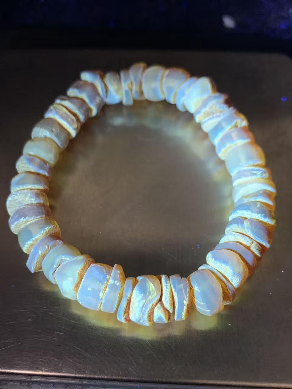 天然原矿俄料蜜蜡原皮随形手串1条！