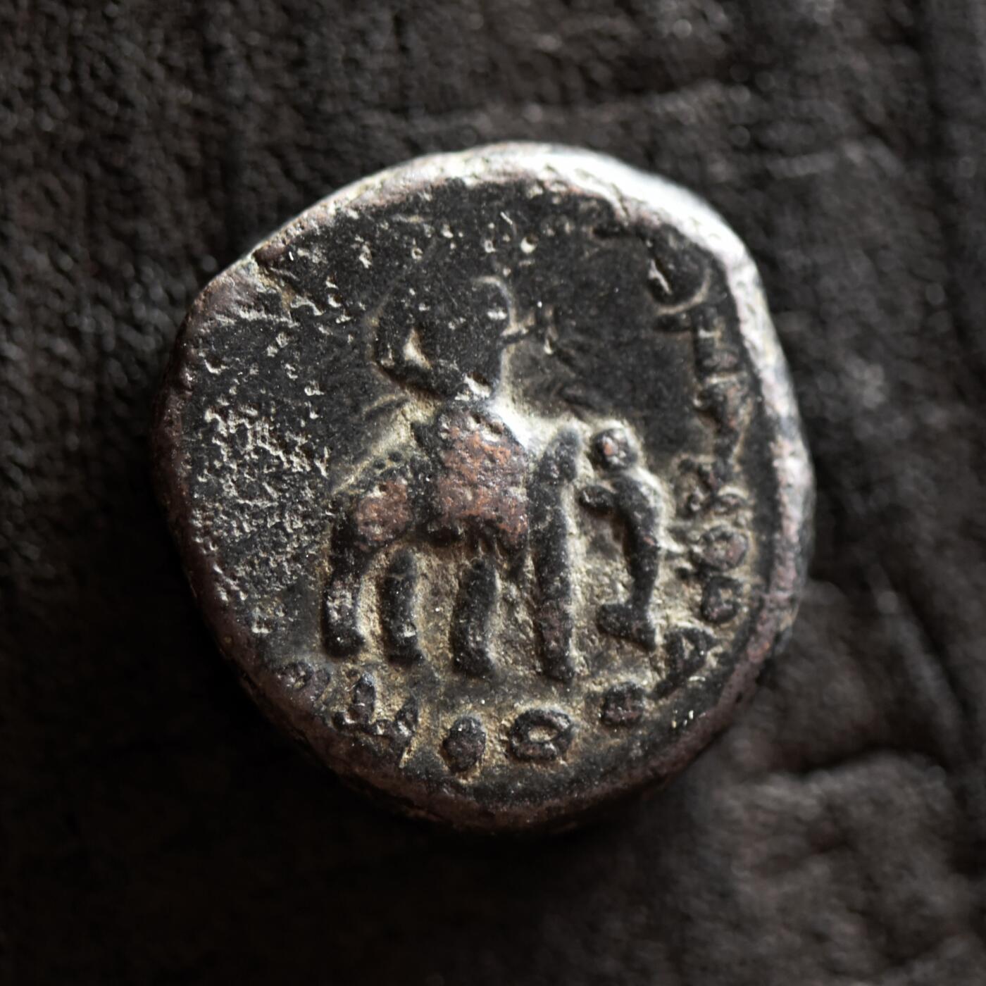 【良泉】第41期【自动场】11月27日晚19.30点开拍！86组，西方古代钱币专场 14.83克，公元158-195年【古印度】贵霜王朝，胡维色迦【骑大象版】四德拉克马大铜币