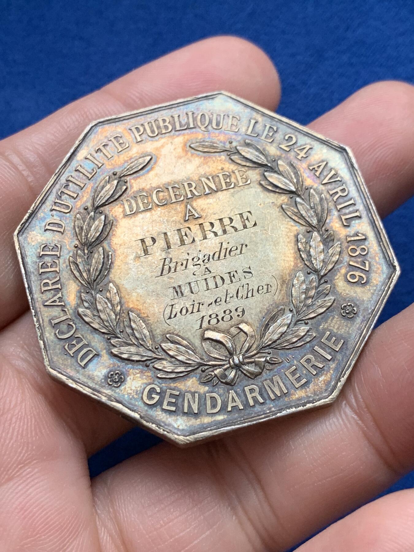 《竞宝斋》第440场 周日，周一，周二 3场连拍 （全场包邮） 法国反盗猎协会八角镀金银质代币，长鹿角大版，39.95g，45.8mm，丰饶角边铭