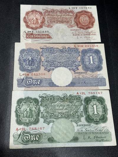 《外钞收藏家》第五百八十六期（品种丰富、精品多）（本平台长期征集拍品、欢迎藏友们联系合作） - 英国A序列10先令和2个版本1镑 一起 非全新 品相如图