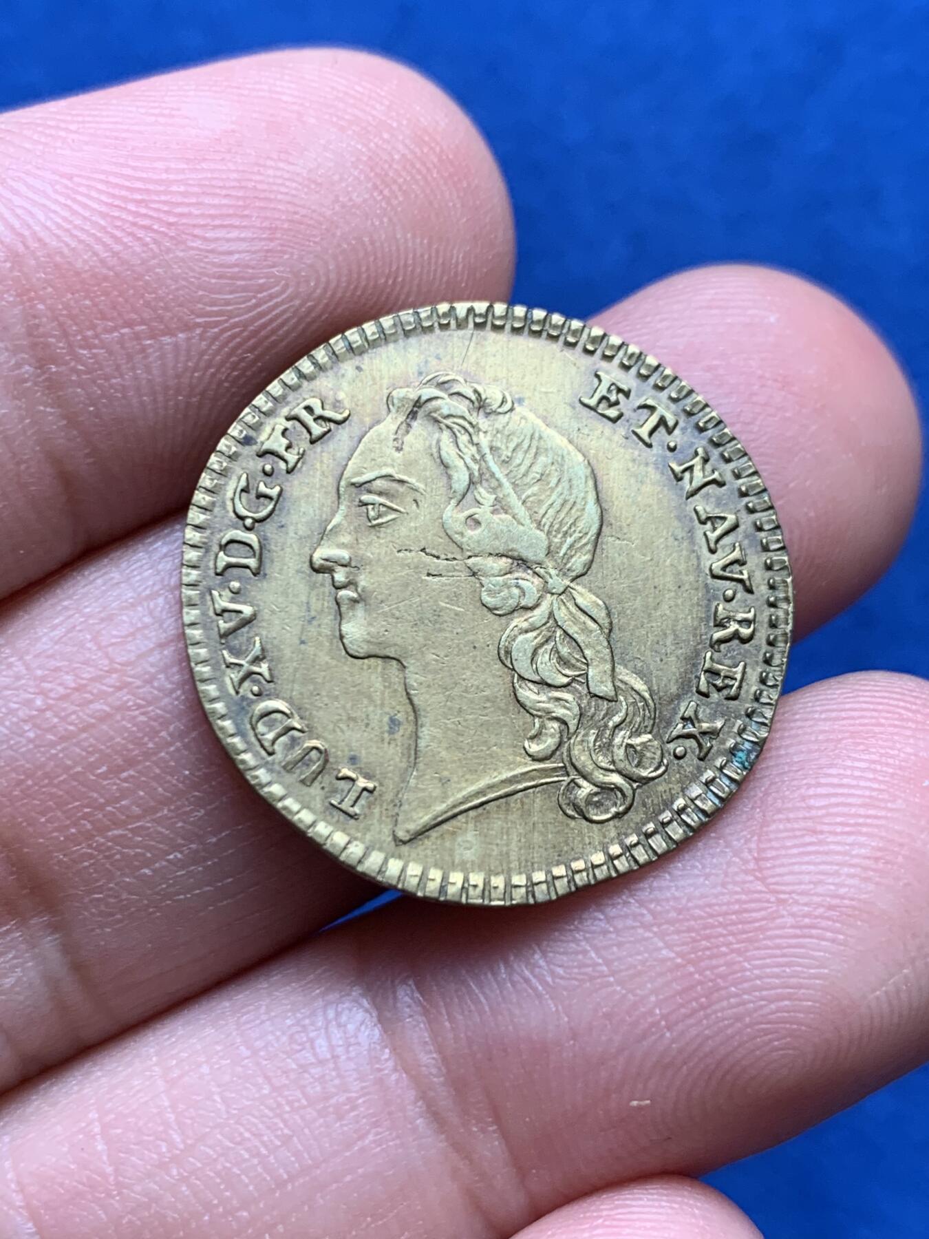 《竞宝斋》第440场 周日，周一，周二 3场连拍 （全场包邮） 法国波尔多地区路易十五雕像铜质代币，3.66g，24mm