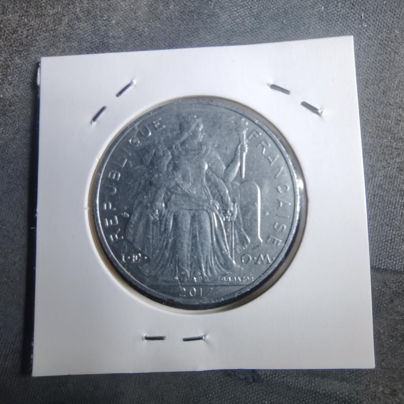 沼泽如烟--第907场 法属波利尼西亚2017年5法郎