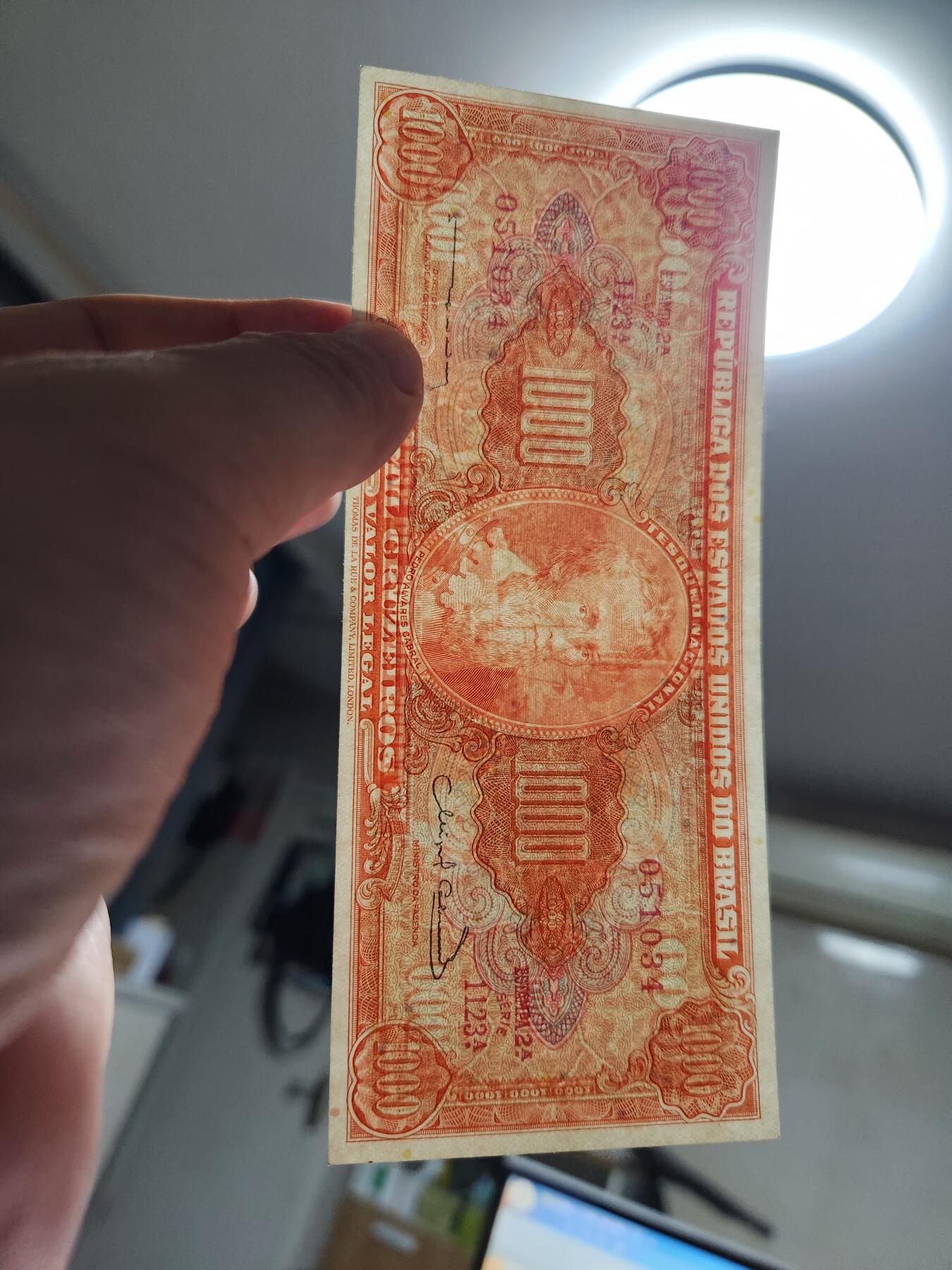 11月21号晚上8点 外国纸币自动截拍第61场 巴西1963年1000克鲁塞罗 近新