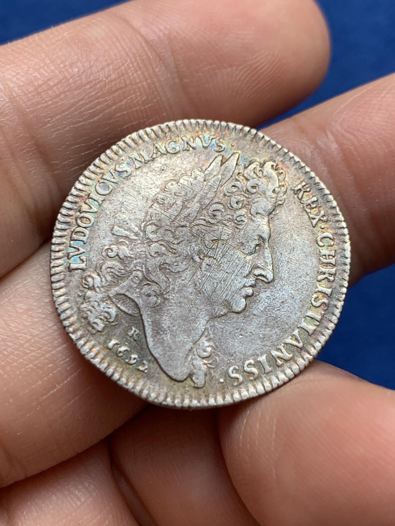 《竞宝斋》第440场 周日，周一，周二 3场连拍 （全场包邮） 法国路易十四头像皇家宝藏银质代币，6.85g，27.7mm